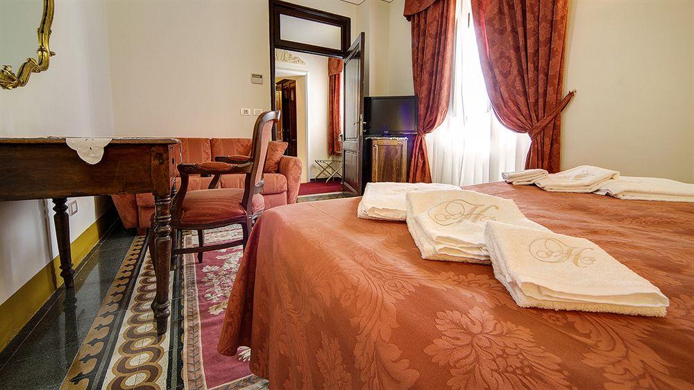 I Portici Hotel - Residenza D'Epoca Arezzo Kültér fotó