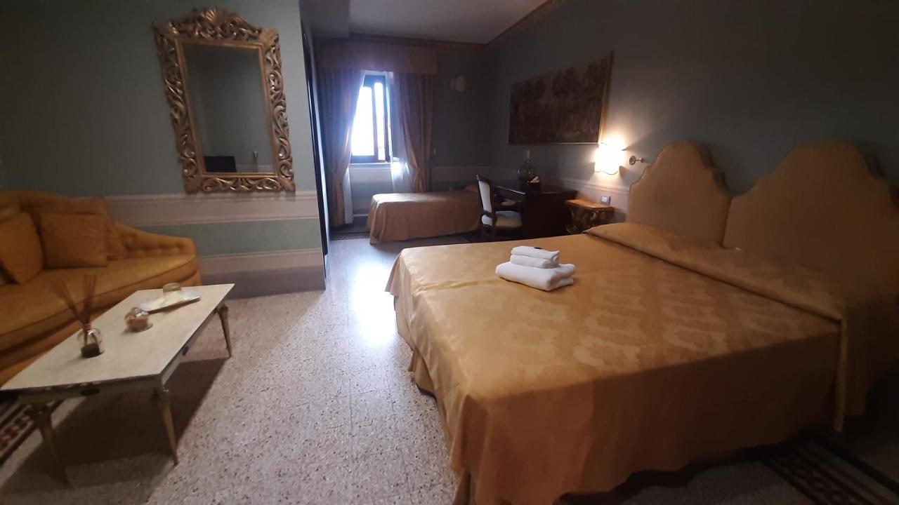 I Portici Hotel - Residenza D'Epoca Arezzo Kültér fotó
