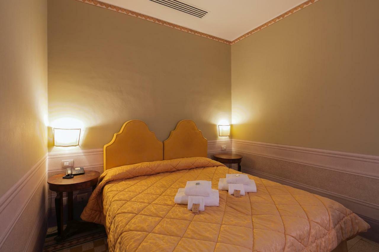 I Portici Hotel - Residenza D'Epoca Arezzo Kültér fotó